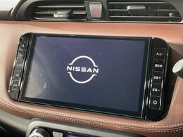 【純正ナビ】人気の純正ナビを装備。オーディオ機能も充実しており、Bluetooth接続すればお持ちのスマホやMP3プレイヤーの音楽を再生可能！毎日の運転がさらに楽しくなります！！