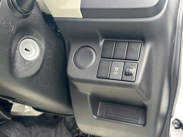 ★納車前に、専属のクリーニングスタッフが、ピッカピカにクリーニングして納車いたします！もちろん、ピッカピカの状態でお渡しするクリーニング費用も支払総額に含まれています！