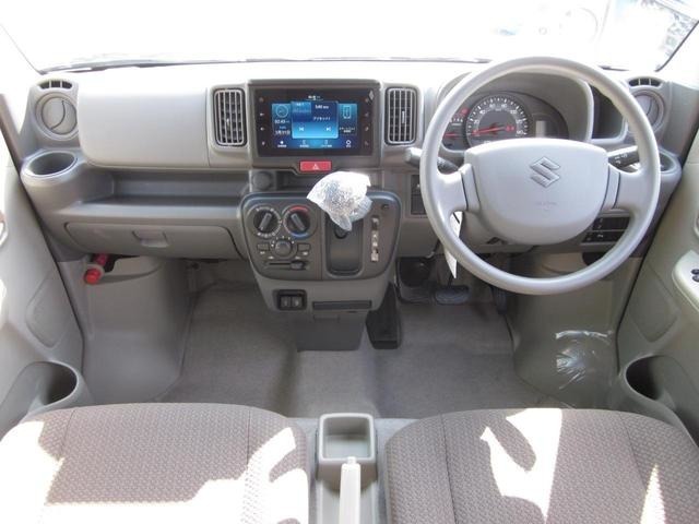 コックピットも視界も良く運転し易いです。