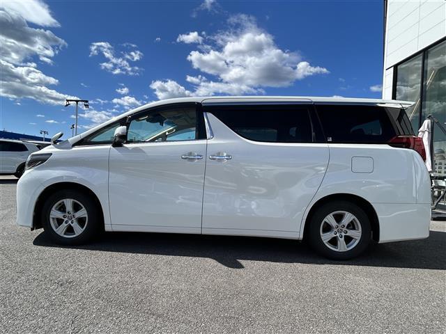安心の全車保証付き！（※部分保証、国産車は納車後3ヶ月、輸入車は納車後1ヶ月の保証期間となります）。その他長期保証(有償)もご用意しております！※長期保証を付帯できる車両には条件がございます。