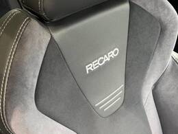【RECARO製バケットシート】人間工学に基づいた面圧分布によって腰への負担や長時間運転時の疲労発生を軽減☆一目でレカロとわかるスポーティなルックスが特徴です。