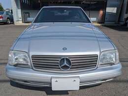正規ディーラー車です　年式古い為、保証はありません。