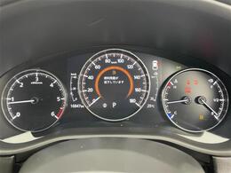 【スピードメーター】『スピードメーター』の画像になります。メーターがシンプルで見やすく運転しやすいですね！