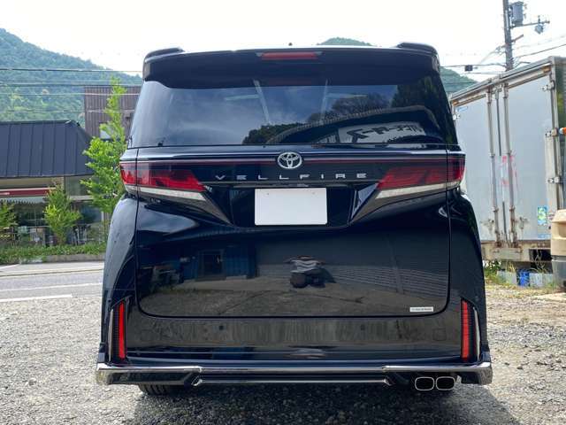 3人で運営している小さなくるま屋です。車検・引き取り・納車に出ている場合がございますので来店前に00786003732681までお電話ください！！