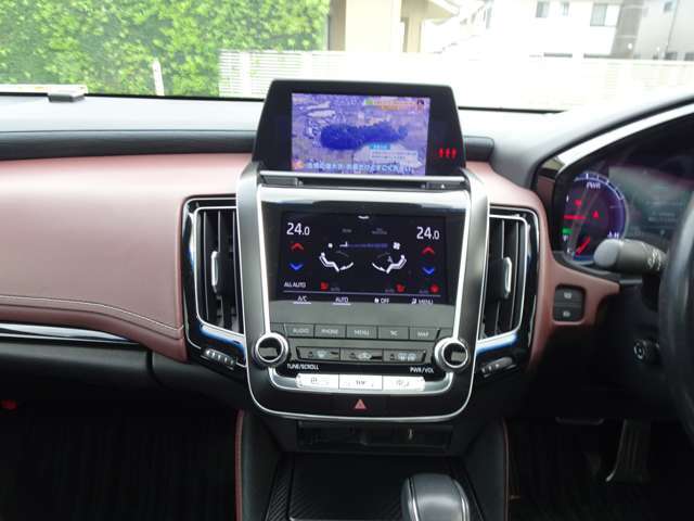 基本プランの保証意外にプランにて1・2・3年間走行無制限、利用回数無制限（輸入車は上限あり）の保証もご用意しております。お値段も1万円からとお得です！詳しくはスタッフまでお問い合わせください。