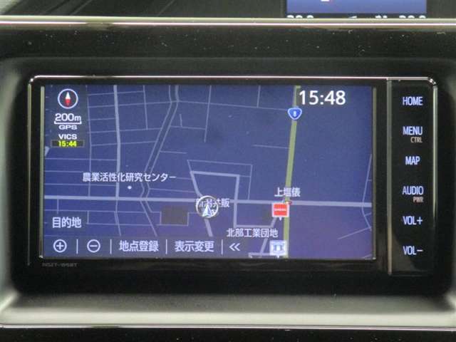 トヨタ純正ナビゲーション付き♪TV・CD・AM・FMが視聴可能☆使い勝手も良く、操作も簡単です！お気に入りの選曲で、通勤・ドライブを快適にどうぞ♪