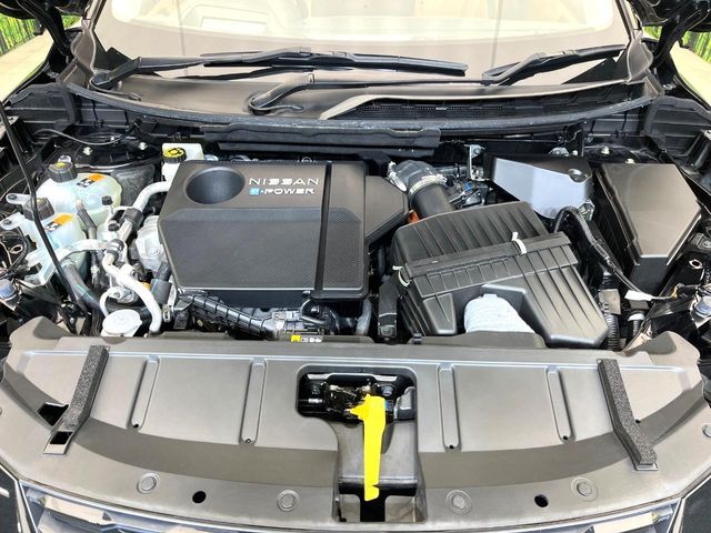 親切・丁寧な専門メカニックスタッフが応対！・車検・点検整備・事故等の修理などアフターサービスも安心。お車のカスタマイズもネクステージのサービススタッフまでご相談ください！