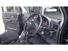 新車・整備・車検・自動車保険も取り扱っておりますのでお気軽にご用命ください。JU適正販売店ですので中古自動車販売士の資格を有したスタッフが在籍しております。お車について丁寧にご説明をさせていただきます。