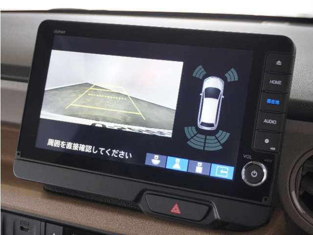 ◆バックカメラ◆リバースにするだけで映ります、後方の安全確認や、狭い駐車場での車庫入れ、雨の日や夜間など視界の悪い時に便利です！安全にバックする為には欠かせない装備です。