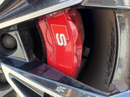 ブレーキレッドキャリパー装着車両！足元からスタイリッシュに見せます！