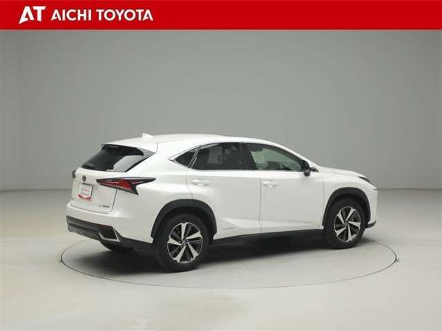 『ロングラン保証』はメーカー、年式を問わず1年間・走行距離無制限の無料保証です。最長3年まで延長可です！詳しくはスタッフまでおたずねください。