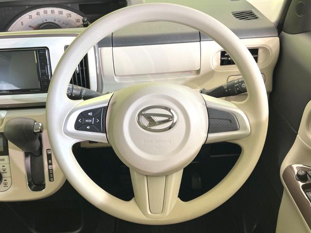 【ステアリングスイッチ】運転中、前方から目線をそらすことなく、オーディオ等の操作が可能な便利機能！安心＆快適なドライブを演出してくれます♪