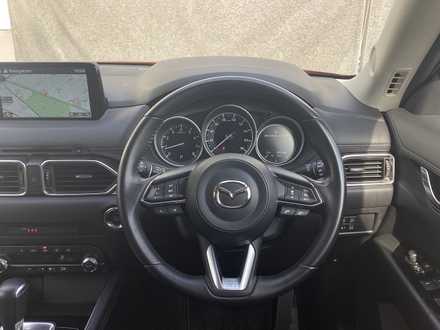 細部まで作り込まれた造形美！毎日でも運転して『人馬一体』を楽しみたくなります。是非、クルマに触れてその質感を味わってください。