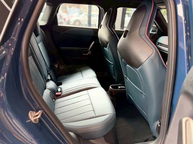 MINIの伝統のデザインのセンターメーター！大きくてインパクトがあります！問い合わせはフリーダイヤルから0078-6002-401090まで！！ご連絡ください！！