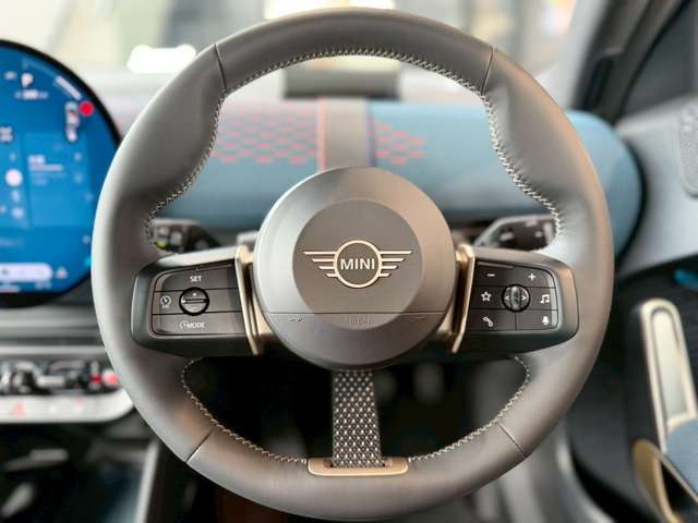 MINI認定中古車保証は全国の正規ディーラーで同様の保証を受けることができます。当社取扱いのお車はすべてMINI認定中古車です。安心してお選びください。