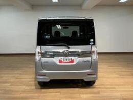 国道1号線沿い（京都方面）にございます。公共交通機関ですと京阪電車「枚方市」（京橋から特急で1駅）よりバス「国道池ノ宮」徒歩約5分です。