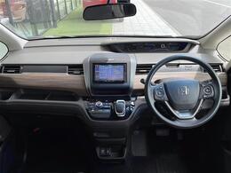 【インパネ全体】全方位で視界が広く、高い目線で運転もしやすいです！◆乗って触って体感してみてください！！当社車両は試乗可能です！お気軽にスタッフまでご相談ください！