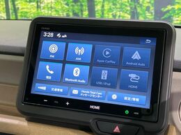 【純正8型ディスプレイオーディオ】お手持ちのスマートフォンとの連携で、ナビや音楽再生など各種アプリを使用可能。スマホに近い感覚でお使いいただけます♪