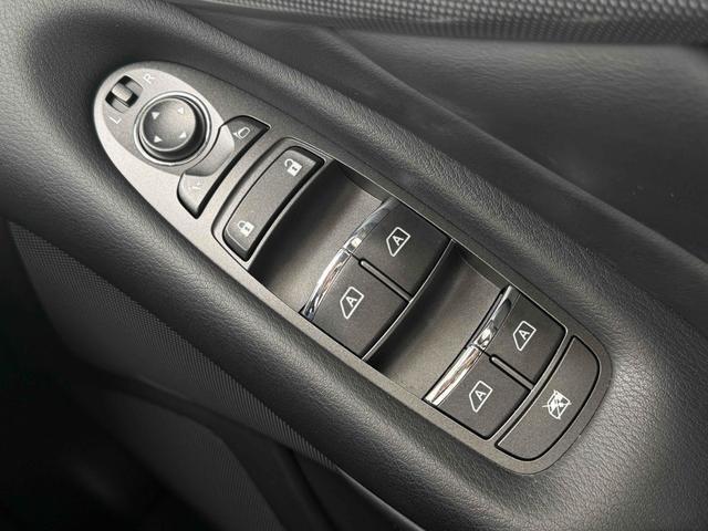 ★アイドリングストップ★信号待ちなどで停車したら、エンジンを自動停止！ガソリンを節約して、とびきりエコな走りを楽しめます！特別な操作は不要です！
