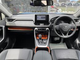 【インパネ全体】全方位で視界が広く、高い目線で運転もしやすいです！