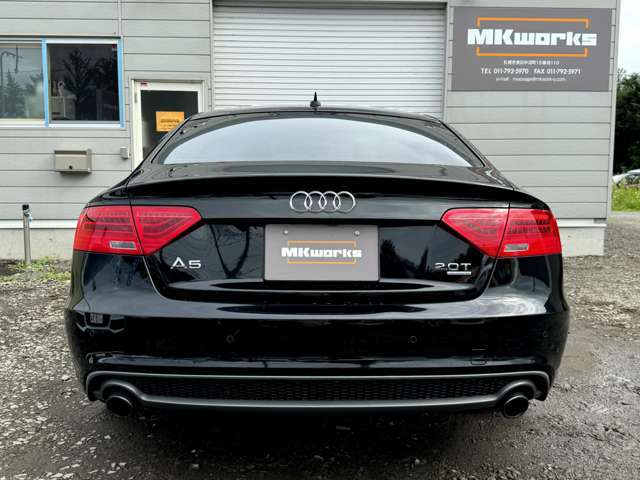 人気のA5スポーツバック 4WD Sライン入庫しました！19インチホイール、電動ブラックレザーシート、シートヒーター、純正ナビテレビ、バックカメラ、スマートキー、プッシュスタート！！お気軽にお問い合わせください。