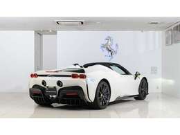 カーボンファイバーホイール。