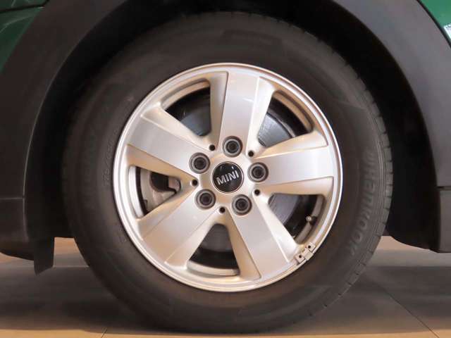 15インチ アルミホイール ヘリ・スポーク・シルバー 175/65R15