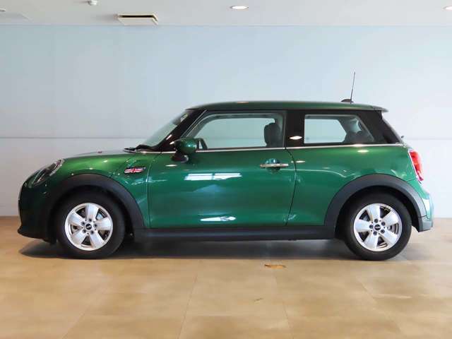 MINIオーナーのために設計されたオリジナルのMINI自動車保険がございます。車のことは全ておまかせください。