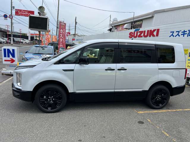新車お好きな色オプション選べます正規新車販売店もちろん全国メーカー保証付お好きなナビメーカ直取引でお安く取り付け可能その他アルミ/リフトUP/カスタム対応可能です
