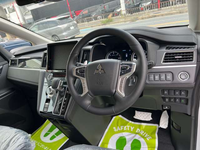 新車お好きな色オプション選べます正規新車販売店もちろん全国メーカー保証付お好きなナビメーカ直取引でお安く取り付け可能その他アルミ/リフトUP/カスタム対応可能です