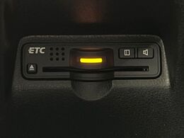 【ETC】高速道路の料金所をストレスなく通過！話題のスポットやサービスエリアに多い「スマートIC」利用時は必須のアイテムです。当店でセットアップを実施、ご納車当日からすぐにご利用いただけます！