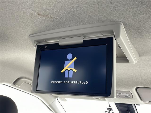 【後部座席操作部】後部座席を快適に過ごしていただくための便利な装備が付いています！