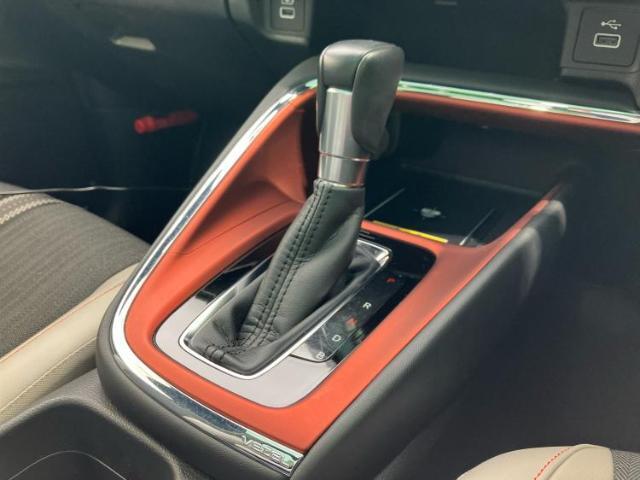 お車に合わせて無料保証以外にも、保証範囲、期間、距離を拡充させた有料保証もご用意しております！中古車の購入が初めてで不安・・・というお客様もご安心ください！