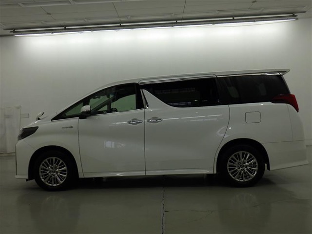 ハイブリッド車は騒音が静かです。閑静な住宅街にお住いの方でも安心！