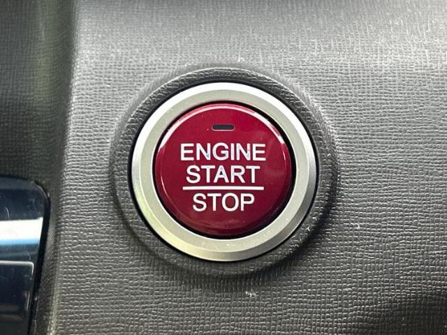 こちらのお車はいかがでしょうか？少しでも気になっていただけましたら是非お問い合わせください！さらにお車の詳細をお送りいたします！