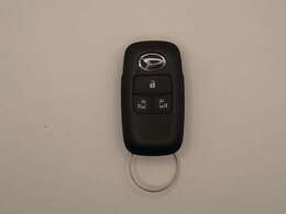 ◆三重県最大級の大型屋内中古車センター♪ヴァーサス鈴鹿店です♪オールジャンルの展示車が盛り沢山です♪在庫の無い車両のオーダーも受け付けます♪電話→059-384-5050までお問合せ下さい◆