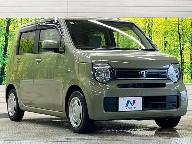 大好評のボディコーティング「弾スプラッシュコート」もご納車までに施工可能。通常のガラスコートと異なる、耐久年数6年の無機質ガラスコーティングが、ボディをキレイな状態に保ってくれます。