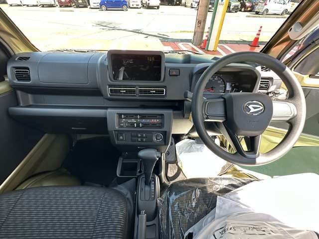 ★5年コーティング（契約時限定）が軽自動車￥39,800円、コンパクトカー￥49,800円、ミニバン￥59,800円で施工出来ます。新車のピッカピカの状態をより長くキープします！
