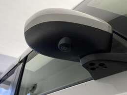 【ドアミラー】大きくて見やすいので、後方を見るときも安心です！