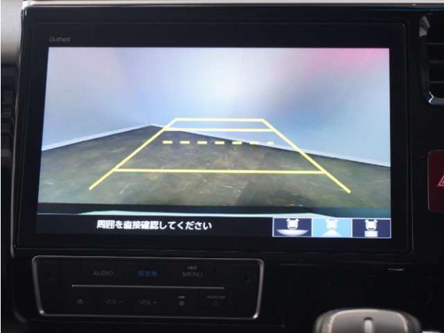 ◆バックカメラ◆リバースにするだけで映ります、後方の安全確認や、狭い駐車場での車庫入れ、雨の日や夜間など視界の悪い時に便利です！安全にバックする為には欠かせない装備です。