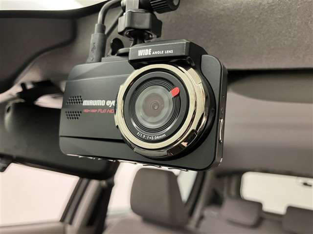 助手席も広々快適なドライブをお楽しみください。★無料TEL『0078-6003-269666』