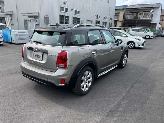 輸入車の修理を専門としているお店の自動車販売店。 　ホームページ carshop-maruyama.com にアクセスを！車検・メンテナス・一般修理・鈑金塗装・すべて自社工場対応