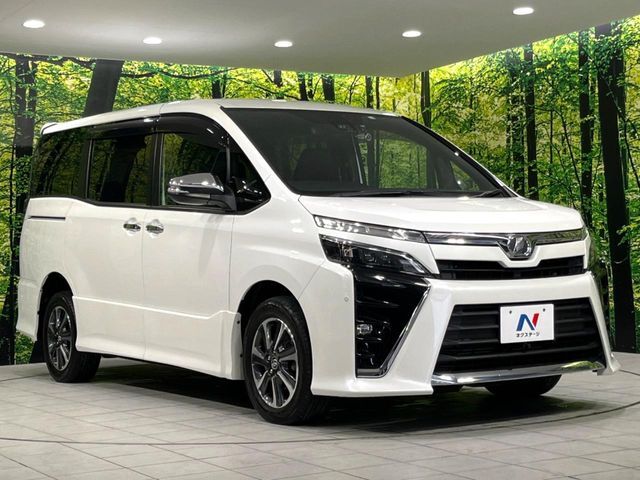 大好評のボディコーティング「弾スプラッシュコート」もご納車までに施工可能。通常のガラスコートと異なる、耐久年数6年の無機質ガラスコーティングが、ボディをキレイな状態に保ってくれます。