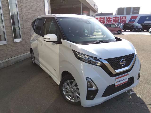 禁煙車☆走行3万6千☆エマージェンシーブレーキ☆クルーズコントロール☆コーナーソナー☆純正メモリーナビ☆BLUETOOTH☆アラウンドビューモニター☆ETC☆純正アルミ☆LEDランプ☆試乗OK