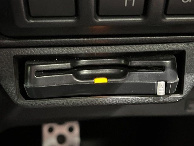 【ETC】高速道路の料金所をストレスなく通過！話題のスポットやサービスエリアに多い「スマートIC」利用時は必須のアイテムです。当店でセットアップを実施、ご納車当日からすぐにご利用いただけます！