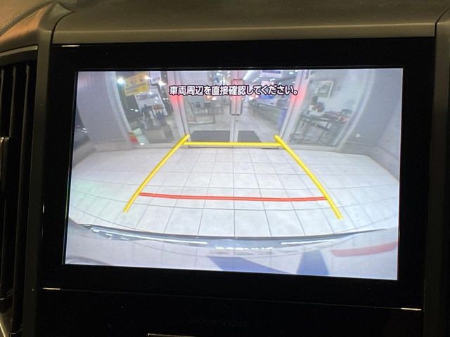 【バックカメラ】駐車時に後方がリアルタイム映像で確認できます。大型商業施設や立体駐車場での駐車時や、夜間のバック時に大活躍！運転スキルに関わらず、今や必須となった装備のひとつです！