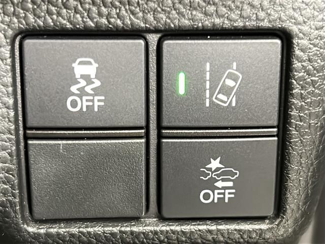 【Honda SENSING】ホンダの安全装備を搭載しています！機能には限界があるためご注意ください。◆搭載機能例：衝突軽減ブレーキ/歩行者事故低減ステアリング/路外逸脱抑制/標識認識/ACC