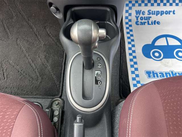 ★全車徹底クリーニング★車内はもちろんエンジンルームまで徹底して清掃！お客様の厳しい目で隅々までチェックしてください