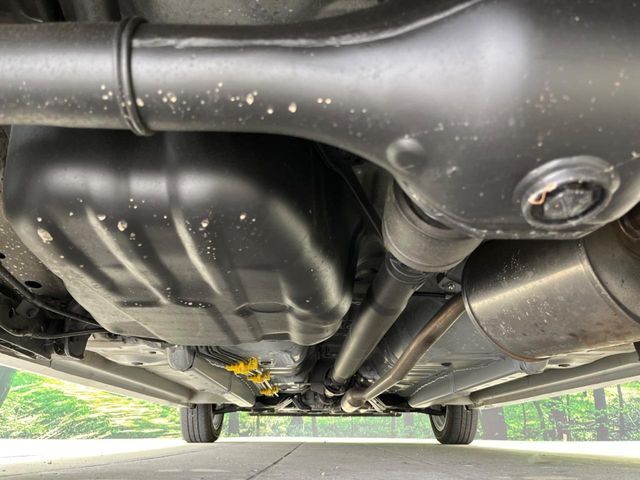 親切・丁寧な専門メカニックスタッフが応対！・車検・点検整備・事故等の修理などアフターサービスも安心。お車のカスタマイズもネクステージのサービススタッフまでご相談ください！