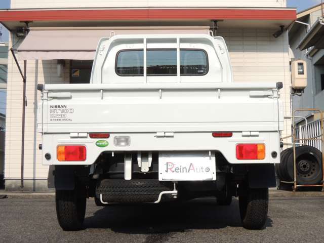 ★買取車　★ワンオーナー　★禁煙車　★エアコン　★走行1，800km！！　★ゴムマット付き　★サイドバイザー　★スペアキーあり！！　★パワーステアリング　★エアバッグ　★ABS